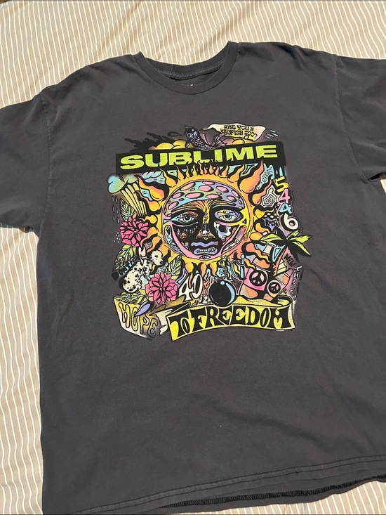 Sublime Tops - Sublime Hope to Freedom Tshirt